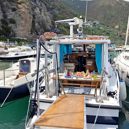 Aloha Jak'S Boat Alassio Exterior photo